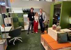 Kees Conijn, Yvonne Brekelmans, and Ronald de Man from König + Neurath. At the fair, among other things, a new cabinet and meeting system was exhibited.